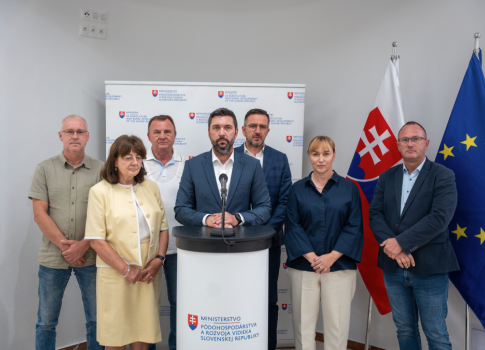 Minister Takáč a zbor poradcov: spoločným cieľom je stabilný sektor, dostatok vody a silné slovenské pôdohospodárstvo